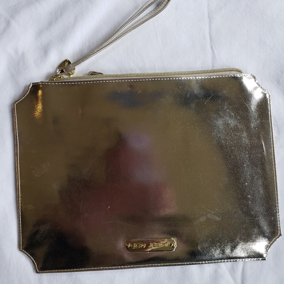 Betsey Johnson kitsch Clutch - Picture 2 of 3